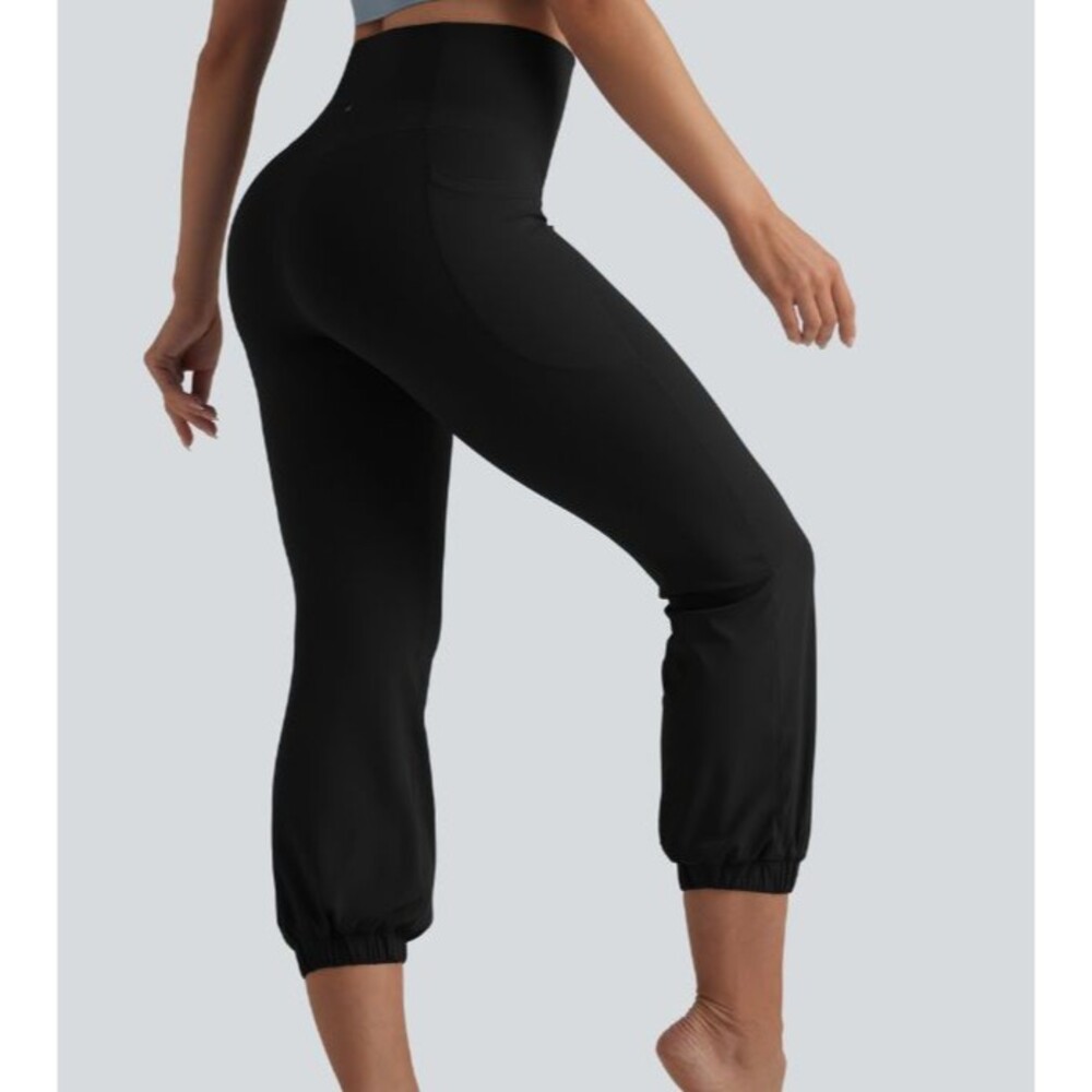 Halara SoftlyZero High Waisted Tummy Control Cropped Balloon Joggers Size Large